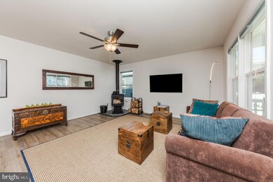 816 Jackson St, Colonial Beach, VA 22443 - photo 5