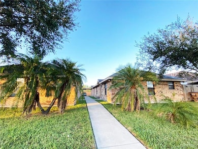4113 W La Guardia Ln unit 2, Edinburg, TX 78539 - photo 2