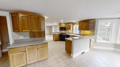 657 Pearl Hill Rd, Fitchburg, MA 01420 - photo 7