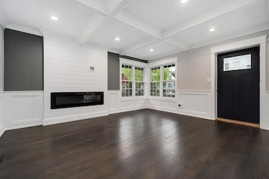 8449 S Euclid Ave, Chicago, IL 60617 - photo 3