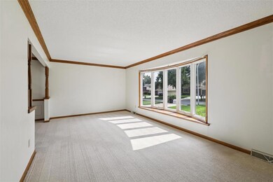 1560 NW 102nd St, Clive, IA 50325 - photo 2