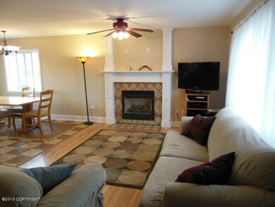 Gas Fireplace & new mantle