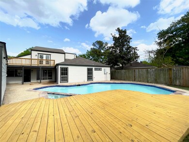 8203 Debbie Gay Dr, Houston, TX 77040 - photo 4