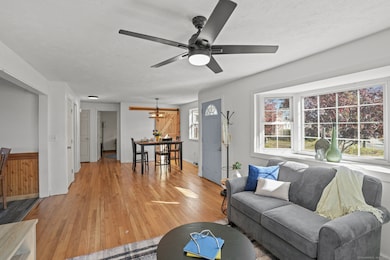 12 Ann St, Plainfield, CT 06374 - photo 4