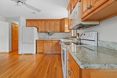 565 Vinton St, Manchester, NH 03103 - photo 7