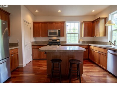 5801 NE Orenco Gardens Dr, Hillsboro, OR 97124 - photo 7