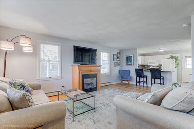 65 Holliston Ave, Portsmouth, RI 02871 - photo 6
