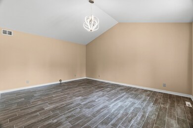 23538 W Rueben St unit 6, Plainfield, IL 60586 - photo 2