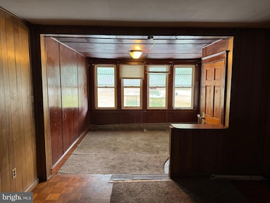 359 W Patterson St, Lansford, PA 18232 - photo 2