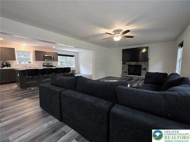 123 Crabapple Ln, Kunkletown, PA 18058 - photo 5