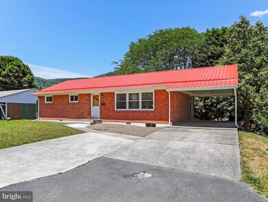 210 D St, Keyser, WV 26726 - photo 3