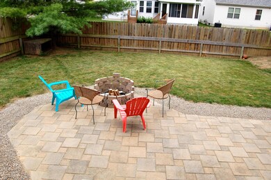 Easy Ct Back Yard