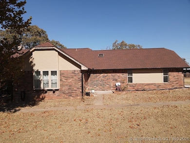 285744 E County Road 1690 Rd, Marlow, OK 73055 - photo 2