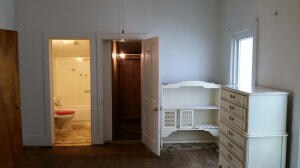 Bedroom, with large walk-in & full bath