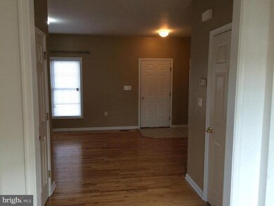 1962 Ashley Dr, Chambersburg, PA 17201 - photo 2