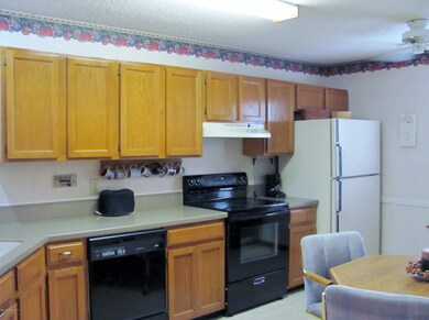 3029 Bridgeview Dr, Jacksonville, FL 32216 - photo 2