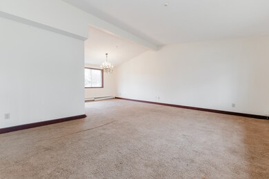 9 Howe Cir, Randolph, MA 02368 - photo 6