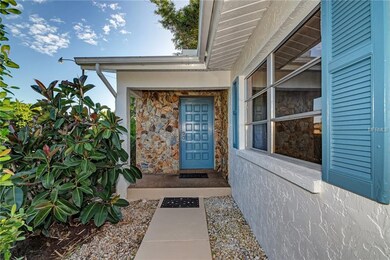 Inviting front entry way.