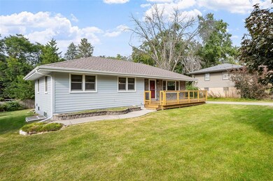 4201 Shawnee Ave, Des Moines, IA 50310 - photo 2