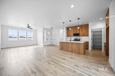 2171 Austin Way, Fruitland, ID 83619 - photo 2