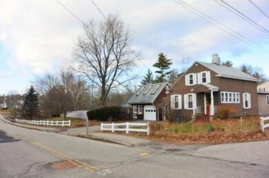 44 Lowell St, Rochester, NH 03867 - photo 2