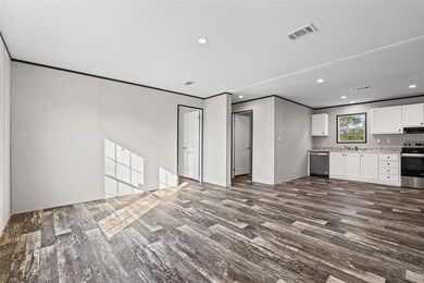 8426 Sweden Blvd, Punta Gorda, FL 33982 - photo 5