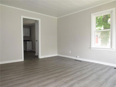 3024 15th St, Columbus, IN 47201 - photo 5