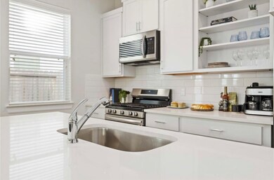 1013 Erin St unit A, Houston, TX 77009 - photo 5