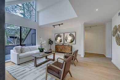 37 Litchfield Ln, Houston, TX 77024 - photo 2