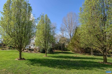 162 Larkspur Ct, Charlottesville, VA 22902 - photo 3