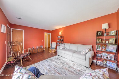303KellyRd_5