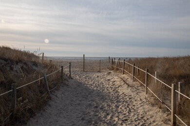Sumac Beach Access