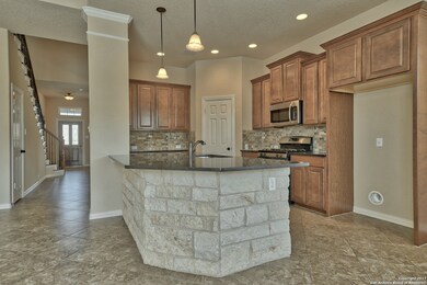 10760 Barnsford Ln, Helotes, TX 78023 - photo 7