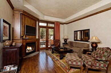 415 E Dean St Unit 5 Weeks 51&52, Aspen, CO 81611 - photo 3