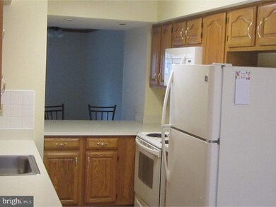 48 Piccadilly Cir unit 211, Doylestown, PA 18901 - photo 6