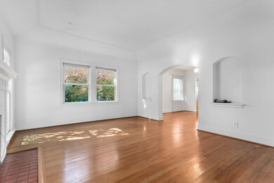 5543 Mccommas Blvd, Dallas, TX 75206 - photo 2