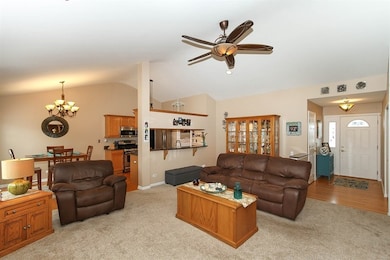 1123 Sawmill Ln, Algonquin, IL 60102 - photo 6