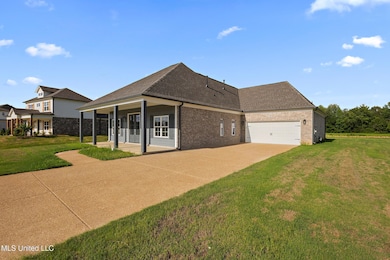 660 Wells Dr, Hernando, MS 38632 - photo 3