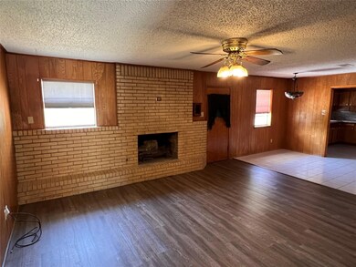 7824 Maplewood Ave, North Richland Hills, TX 76180 - photo 2