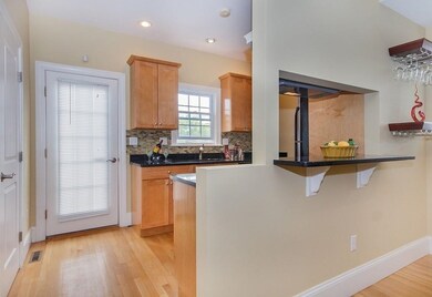 67 Bay State Rd unit 1, Cambridge, MA 02138 - photo 3