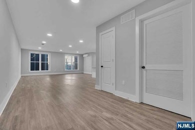 108 Ridge Rd unit 302, North Arlington, NJ 07031 - photo 5