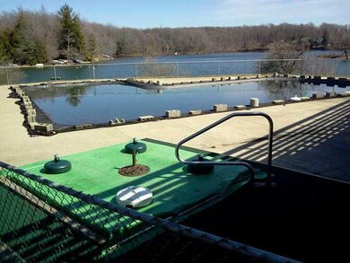 Swimming Pool/Hot Tub/Sauna