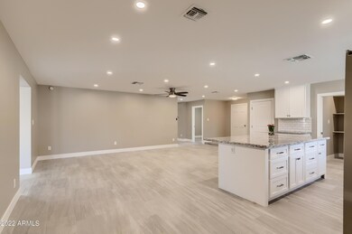 10 Dining Room