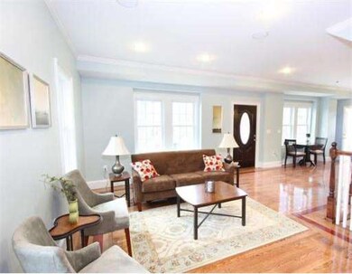 2 Osgood Ct, Roxbury, MA 02119 - photo 4