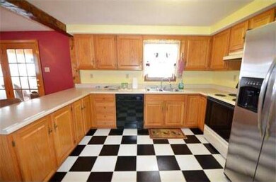 138 Main St, Orange, MA 01364 - photo 3