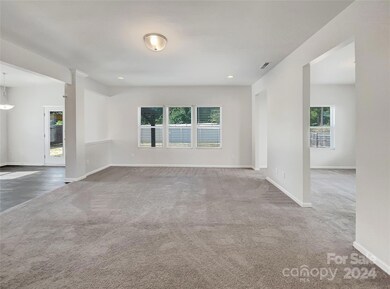 2815 Kinloch Ct, Clover, SC 29710 - photo 3