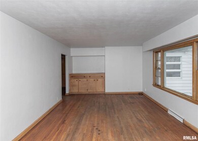 1464 W 10th St, Davenport, IA 52804 - photo 5