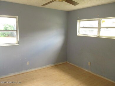 5031 Redstone Dr, Jacksonville, FL 32210 - photo 5