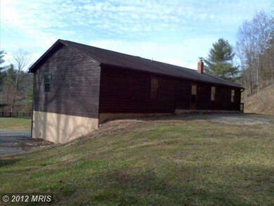 293 Empty Nest Ln, Sugar Grove, WV 26815 - photo 4