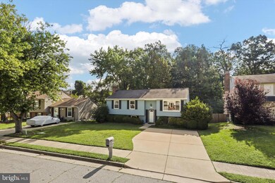 7605 Fallswood Way, Lorton, VA 22079 - photo 4